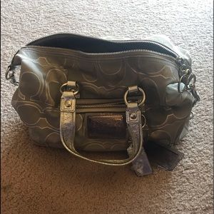 Coach poppy purse